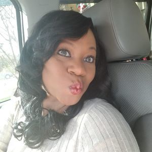 Meet your Posher, Monya